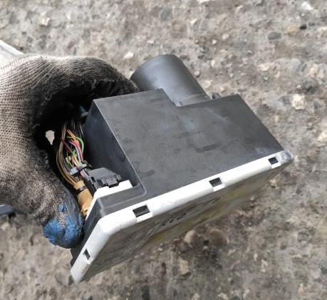 pumpa zámku centrálneho AUDI A3 8L FL 8D0862257