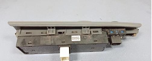 KIA CERATO I Panel okien ľavy predný 621W05560