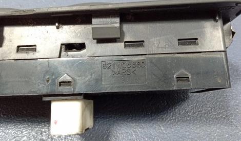 KIA CERATO I Panel okien ľavy predný 621W05560