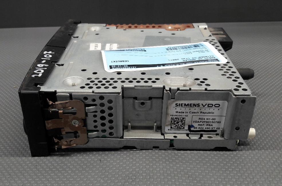 96624490XT Radio CD Citroen C3 -- KOD NEMAME --