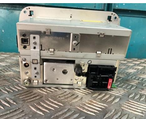 MERCEDES W220 LIFT RADIO Navigácia  - A2208205889 --KOD NEMAME --