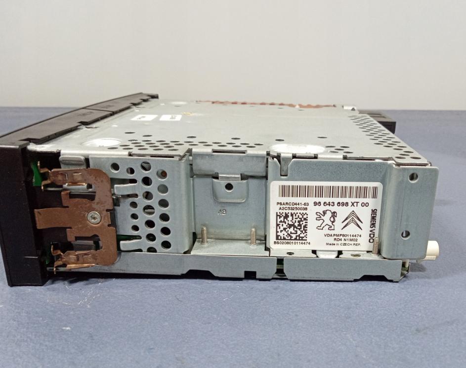 PEUGEOT 207 RADIO CD MP3 fabricky OEM