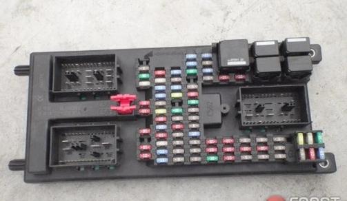 modul skříňka: poistka Land Rover OE YQE500420: