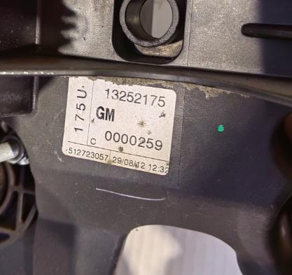 OPEL ASTRA J pedal brzdy spojky plynového pedálu 13252175