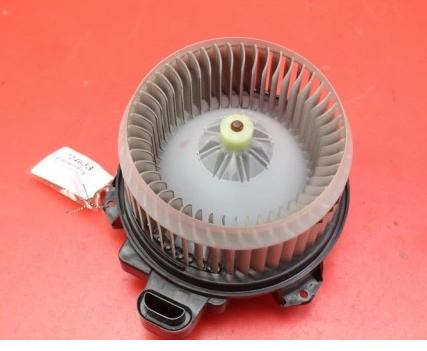 ventilátor vzduchu kúrenia TOYOTA AURIS 2 II 272700-8085