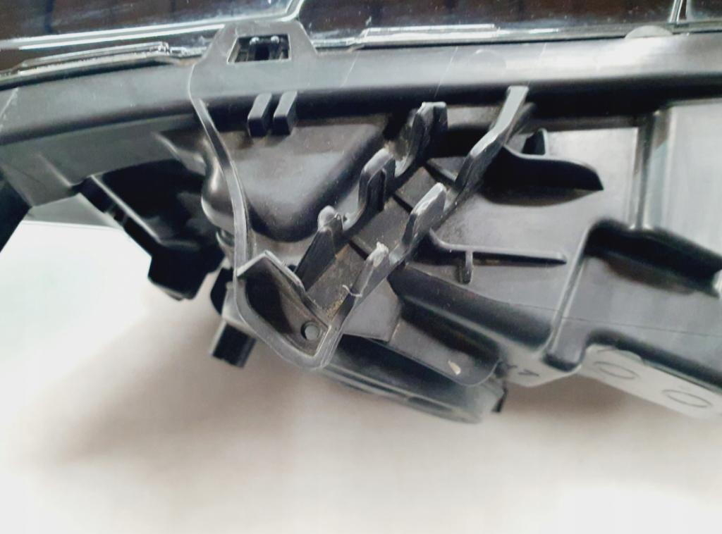 světlo přední část levá strana FORD MONDEO MK5 ČOČKA: