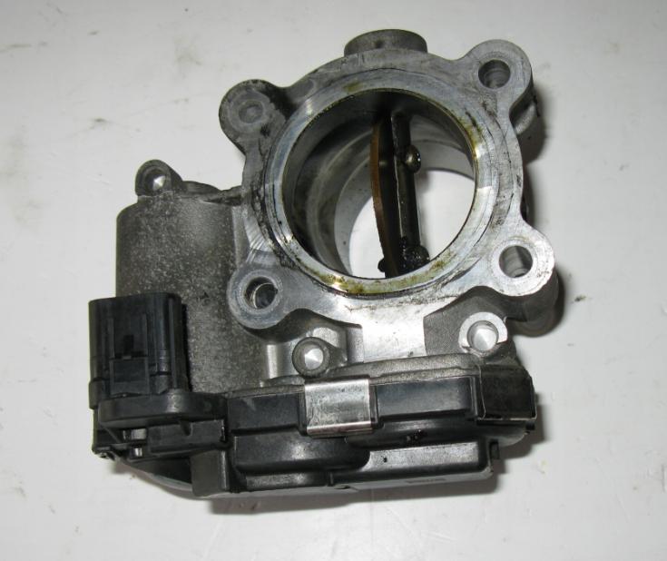 Škrtiaca klapka  OPEL ASTRA IV J 1.6 CDTI diesel