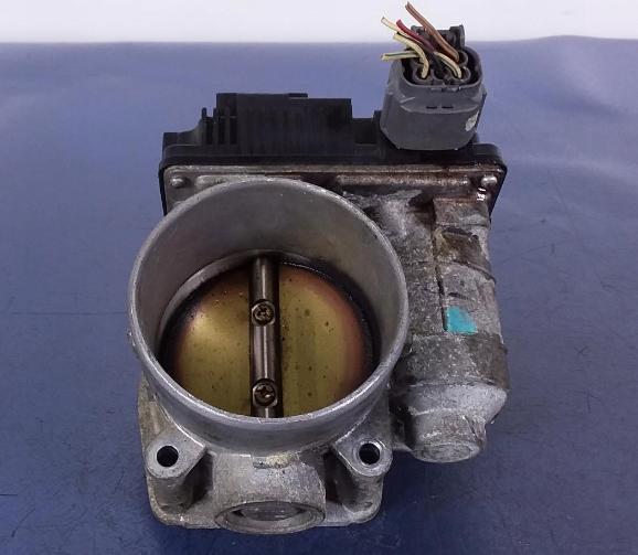 NISSAN  A34 3.5 Škrtiaca klapka SERA576-01