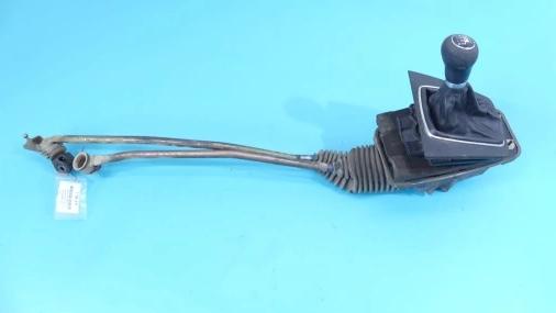 Kulisa  6R AUDI A4 B6 1,9TDI 8E0711025