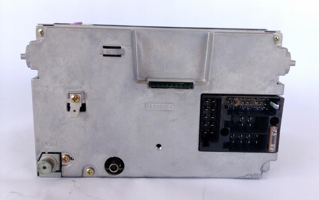 AUDI A6 C5 RADIO 4B0035195 Z KODOM