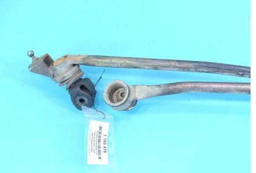 Kulisa  6R AUDI A4 B6 1,9TDI 8E0711025