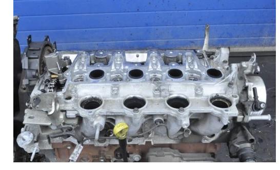 FORD KUGA II MK2 2.0 TDCI 103kW 140 HP Motor UFMA 2014R prasknutý držiak motora -