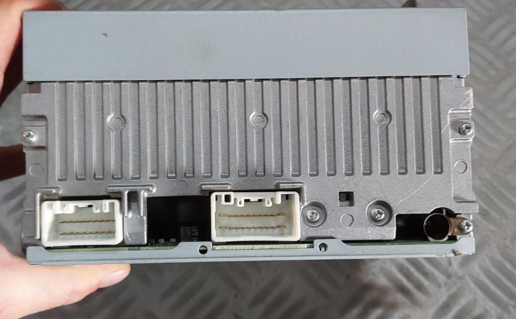 Radio rockford  Mitsubishi Lancer VIII X 8701A278 --KOD NEMAME--