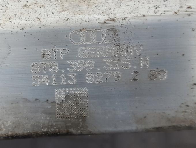 AUDI A4 B8 08-11 2.0 TDI -Výstuha pod Motor  8T0399315H