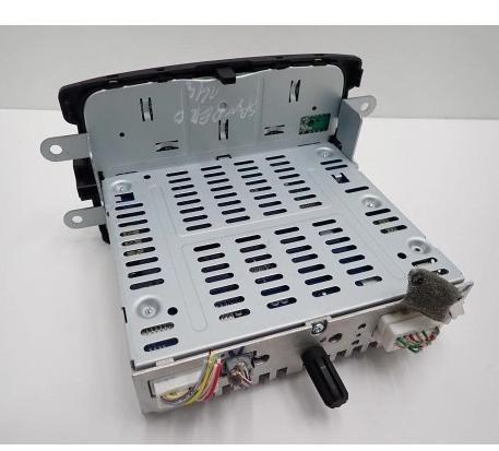 RADIO CD  DACIA SANDERO II 281150954R --KOD NEMAME --