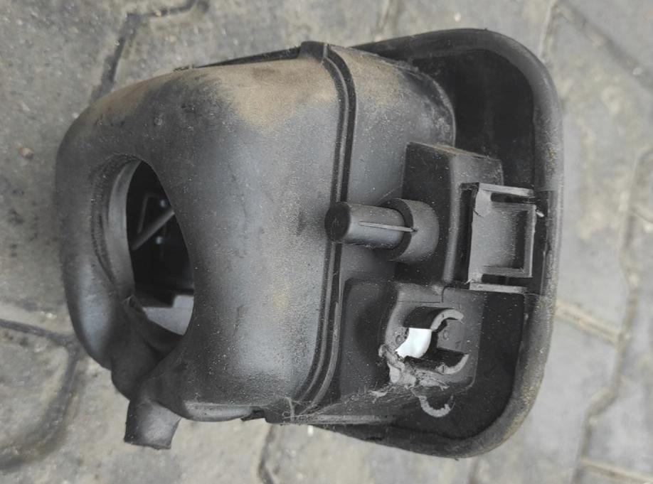 dvířka nádrže paliva SKODA OCTAVIA II HB