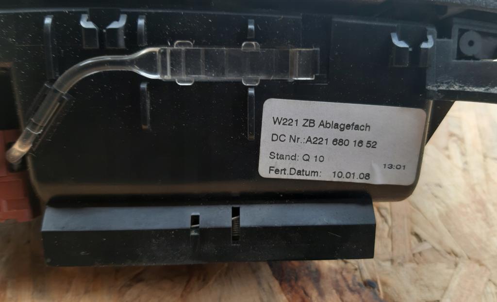 kastlík Popolník: 12V MERCEDES W221 A2216801652