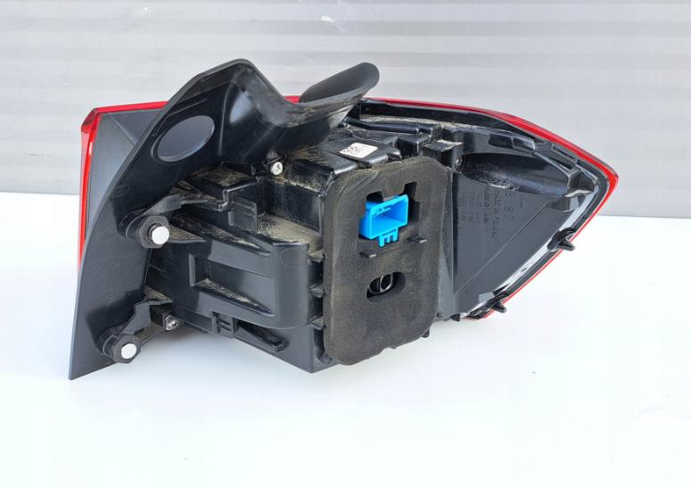 Svetlo  ľavy zad  VW PASSAT B8 LIFT FL LED 3G9945207M  81870111