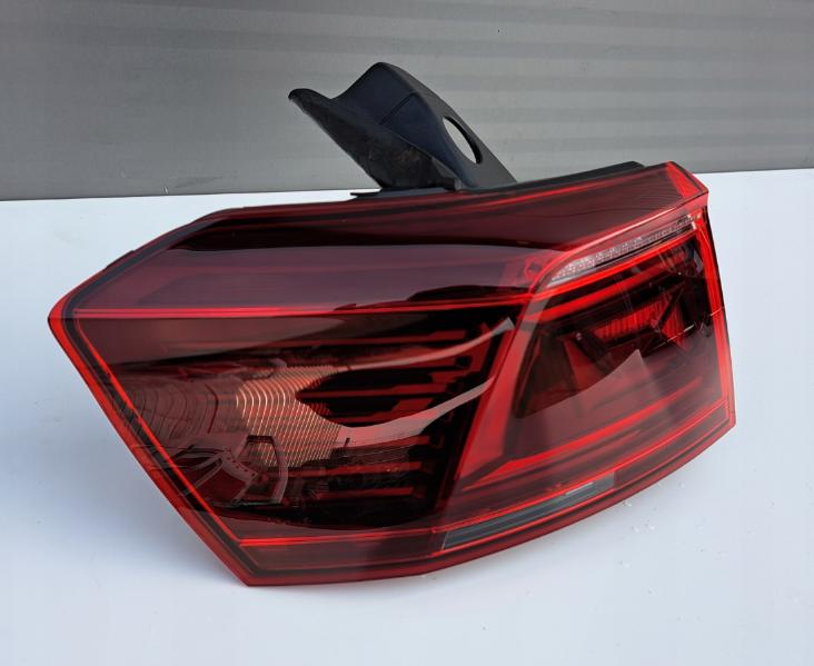 Svetlo  ľavy zad  VW PASSAT B8 LIFT FL LED 3G9945207M  81870111