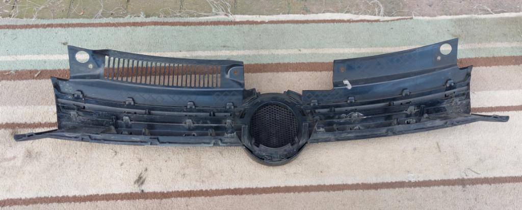 maska Mriežka VW GOLF VI 5K0853653