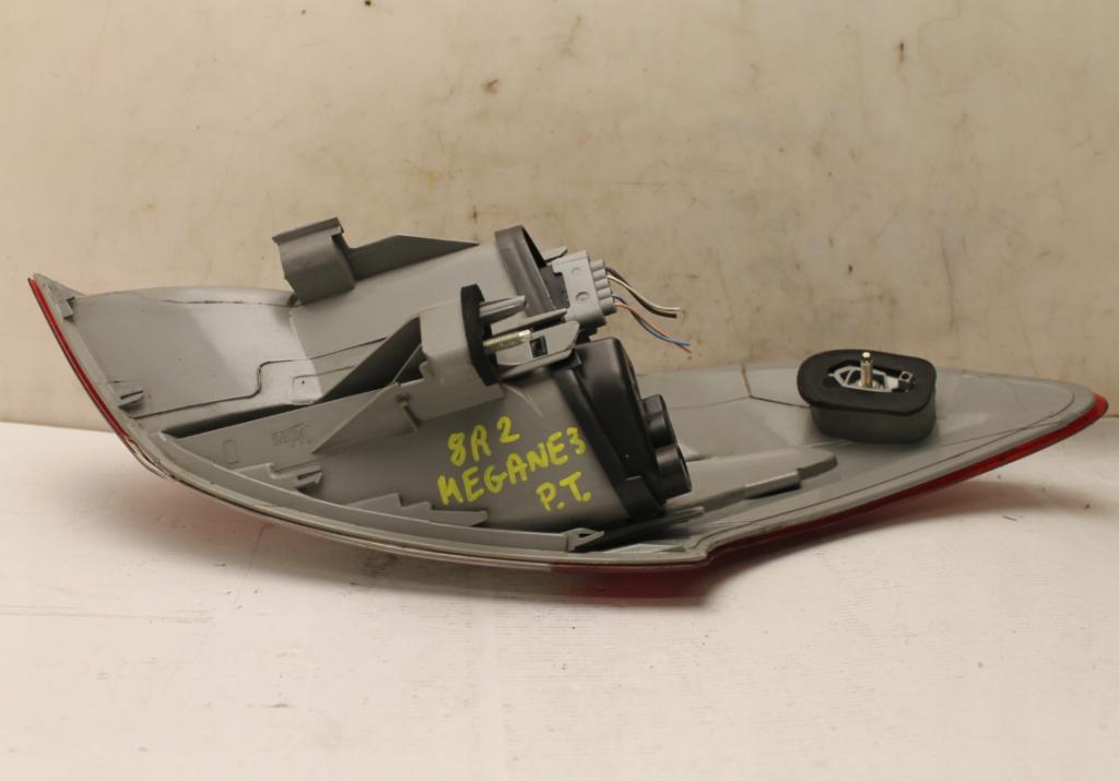 RENAULT MEGANE III hatchback  Svetlo pravá zadná zad