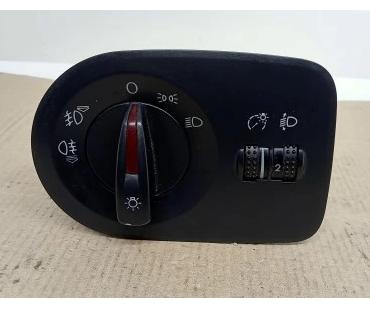 Spínač svetiel SEAT IBIZA IV 6J1941531A