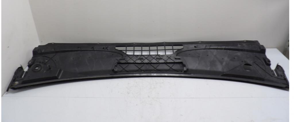 torpédo plast pod čelní okno plastové VITO VIANO W639 A6398840074
