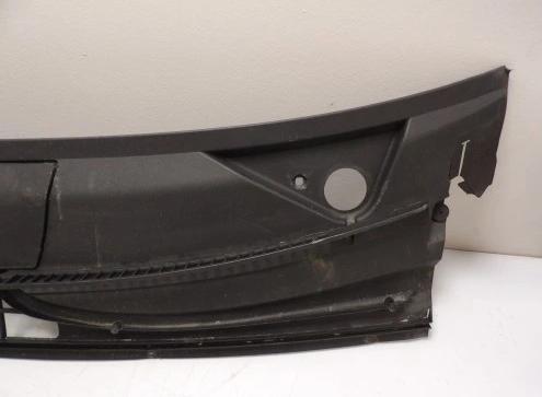 torpédo plast pod čelní okno plastové VITO VIANO W639 A6398840074