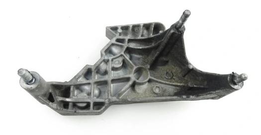 Držiak Motor VW PASSAT B6 1.9 TDI 03G199207F