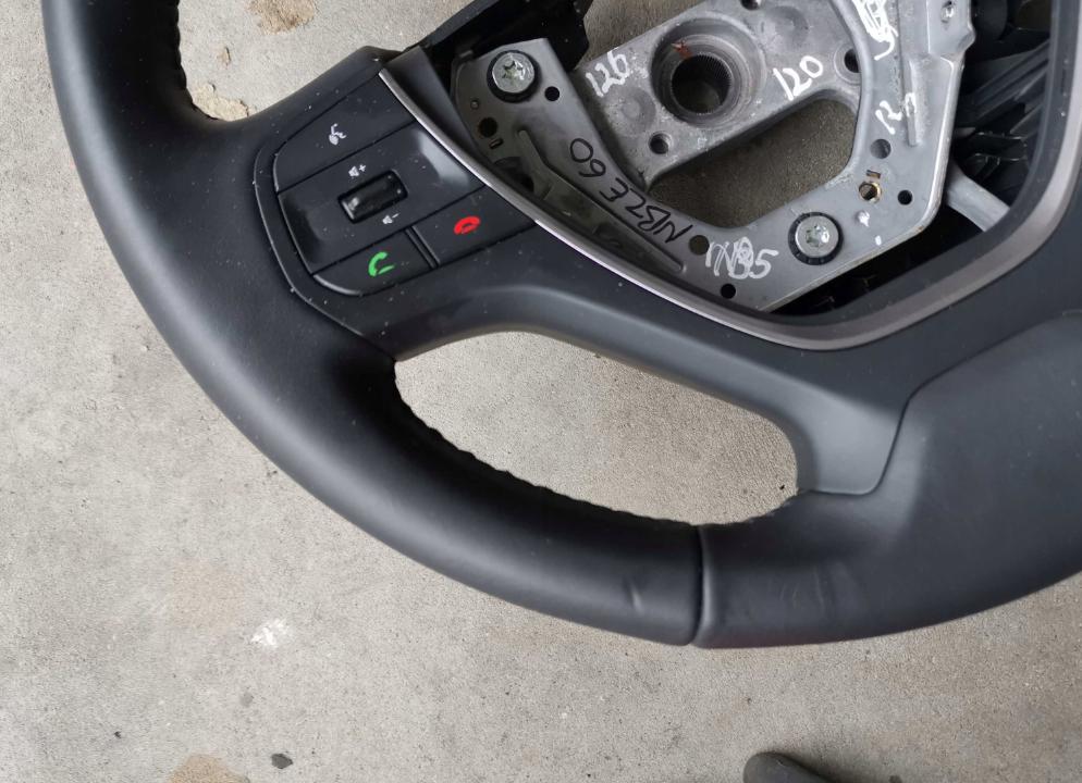 Volant multifunkční: HYUNDAI I20 II koža