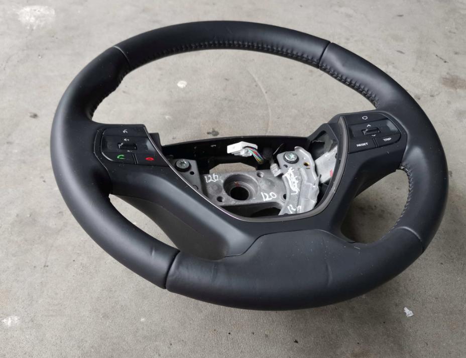 Volant multifunkční: HYUNDAI I20 II koža
