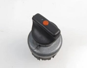 Spínač svetiel MERCEDES C W202 0005456004