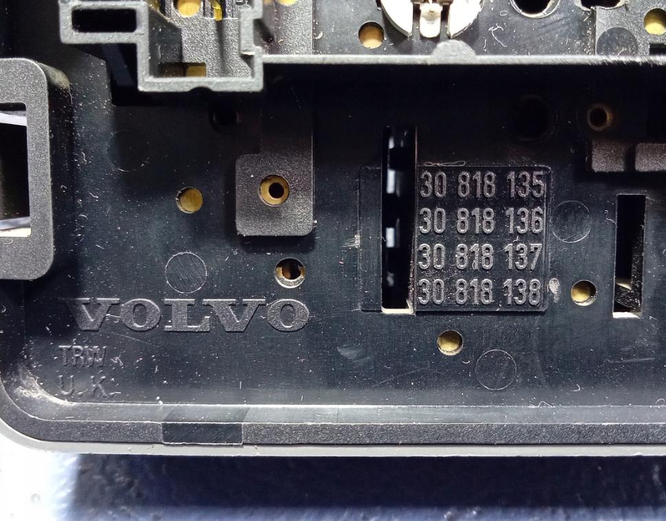 VOLVO S40 I V40 Spínač Prepínač svetiel