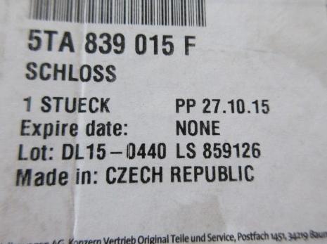 VW TOURAN II zámek: dvere ľavý zadné