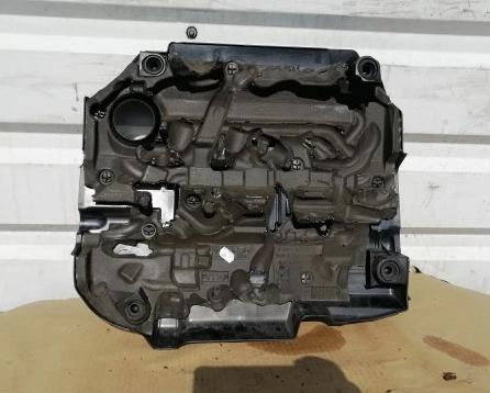 PASSAT B8 kryt motora horny  04L103954T