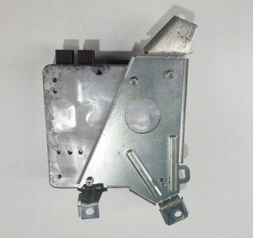 Honda CR-V III 07r: modul: posilovač