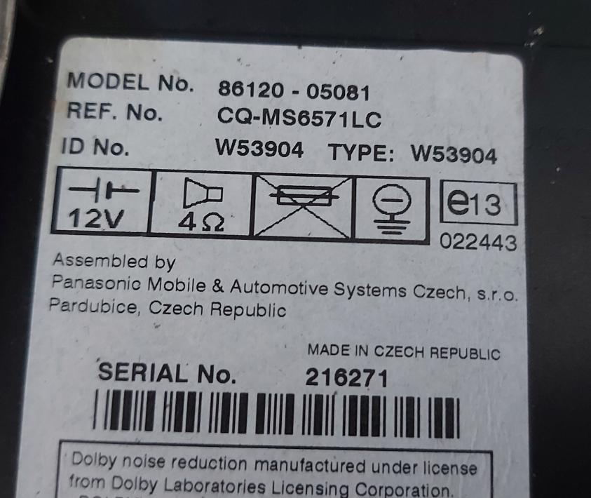 RADIO TOYOTA AVENSIS T25 86120-05081 --KOD NEMAME--