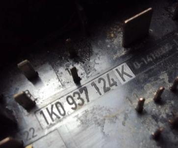 Skrinka poistková VW GOLF V