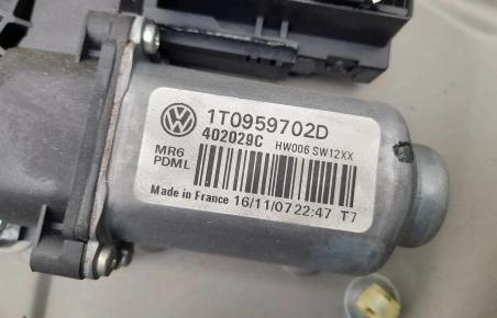 SKODA OCTAVIA II Mechanizmus okna ľavy predný