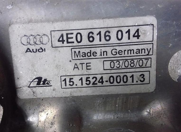 AUDI A8 D3 Ventil Rozdeľovač nápravy 4E0616014