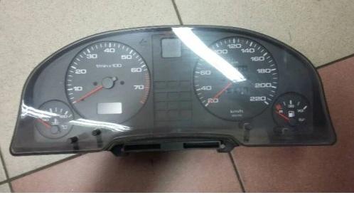 Prístrojovka AUDI 80 B4 893919033DF