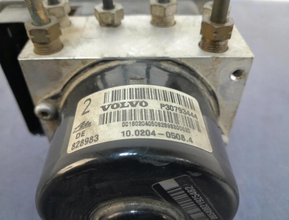 VOLVO S60 I Pumpa ABS 30793445