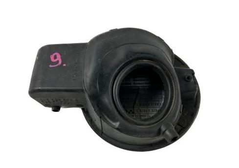 Dvierka nádrže paliva SEAT IBIZA III 6L6809905G