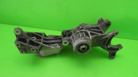 Držiak alternátora  VW PASSAT B5 1.8 20V 058145523D