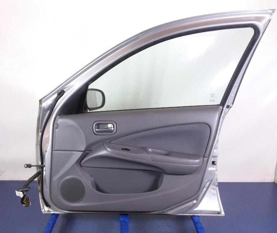 NISSAN ALMERA N16 LIFT 5D Dvere predný pravé KY0