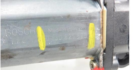 Motorček okna ľavy VW PASSAT B5 0130821695