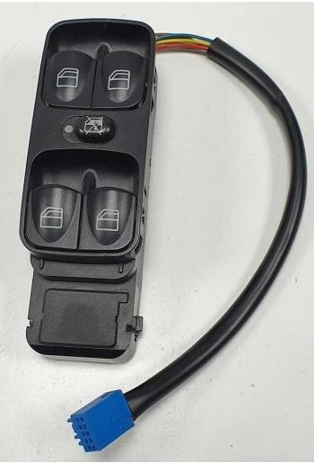 Panel záslepky okien ľavy predný MERCEDES W203