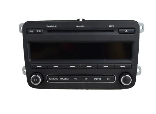 RADIO CD MP3 SKODA FABIA II ROOMSTER 5J0035161D --KOD NEMAME--