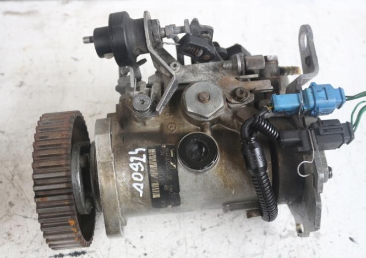 BERLINGO I 1.9D 1.9 D Pumpa vstrekovacia R8445B323D