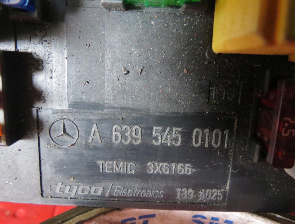 MERCEDES W639 VITO VIANO řídící jednotka modul SAM